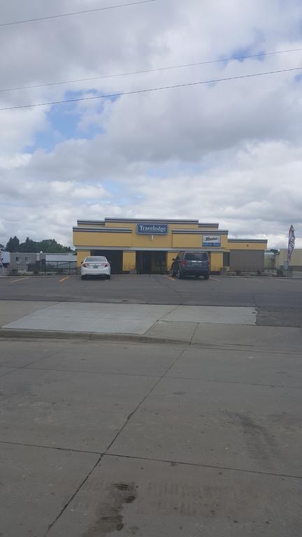Travelodge By Wyndham Grand Forks Luaran gambar