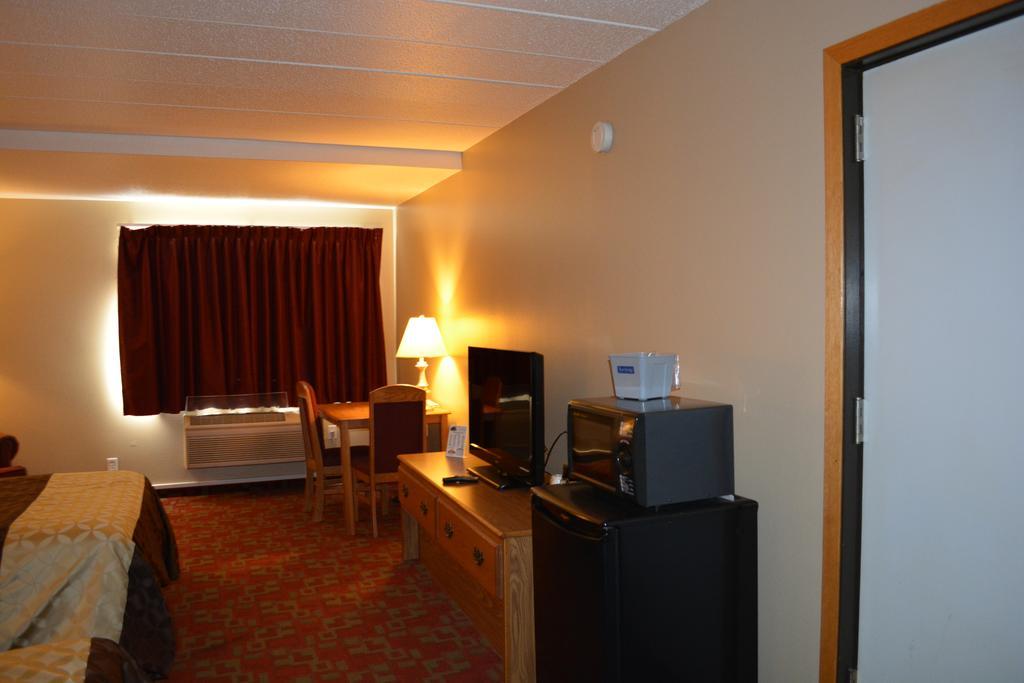 Travelodge By Wyndham Grand Forks Luaran gambar