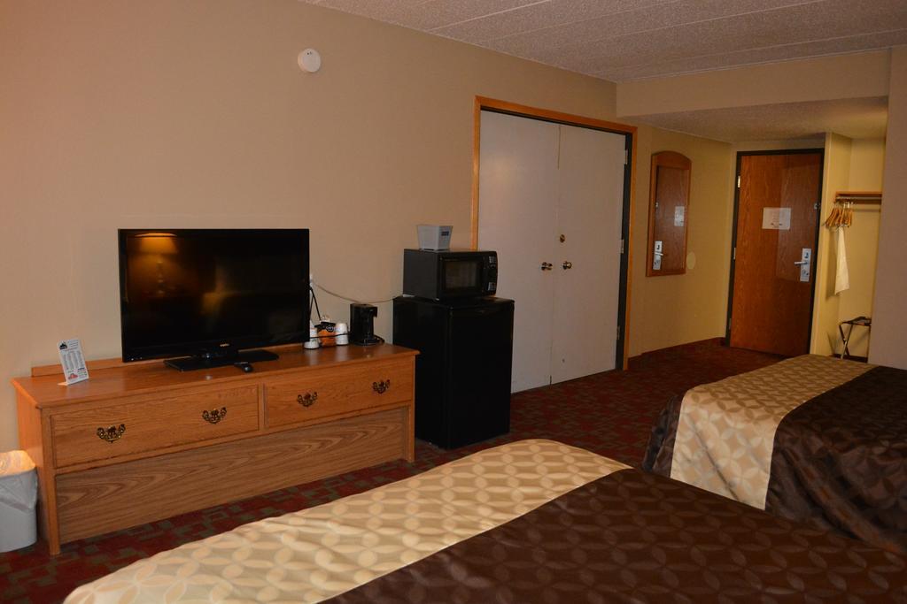 Travelodge By Wyndham Grand Forks Luaran gambar