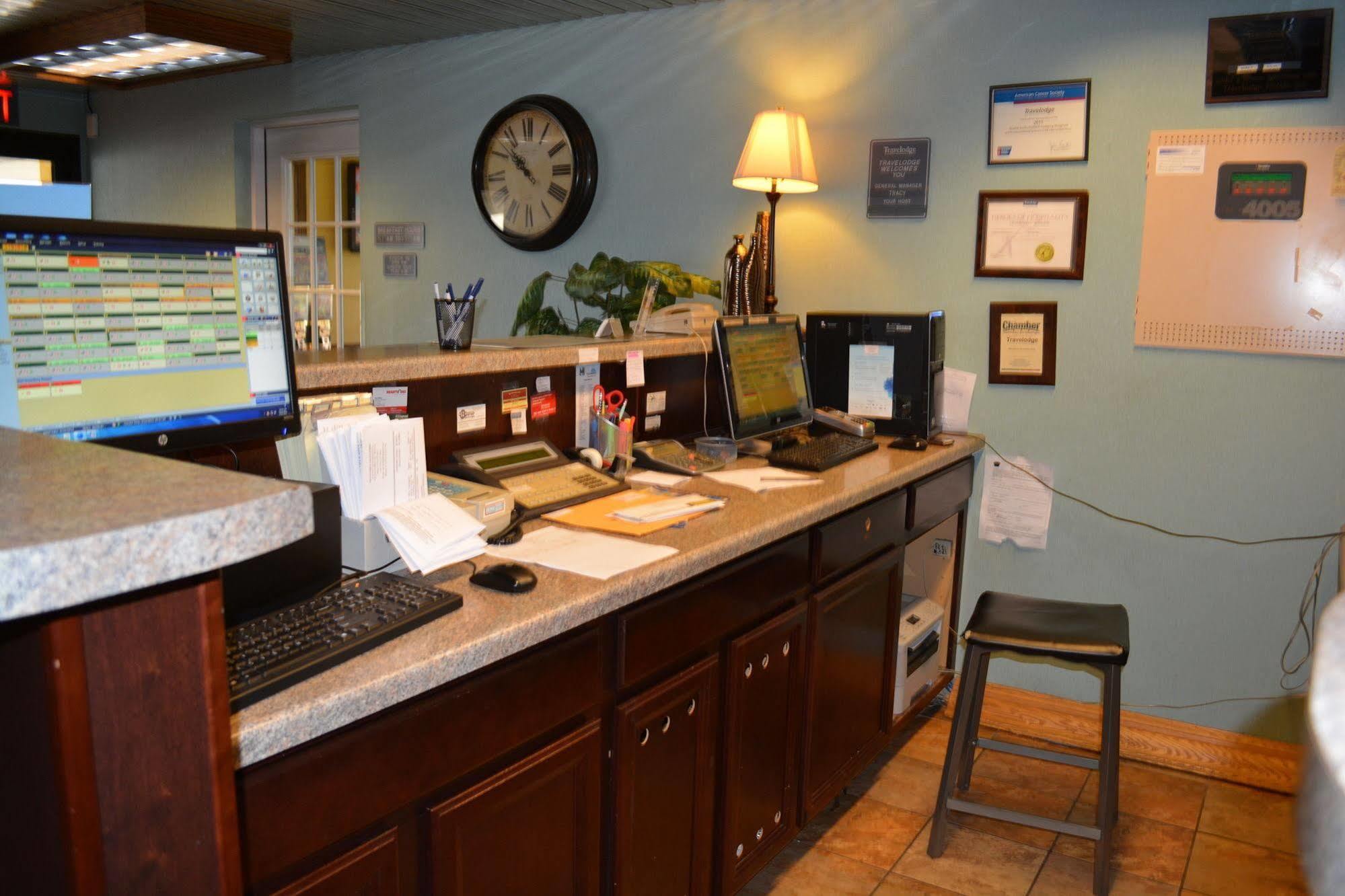 Travelodge By Wyndham Grand Forks Luaran gambar